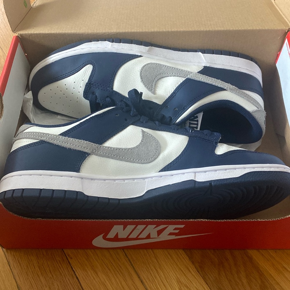 Nike Dunk Low men’s size 11- worn once